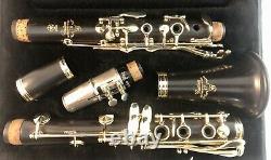 Beautiful YCL-CSG HL Custom Bb Clarinet with Hamilton Plated Keys