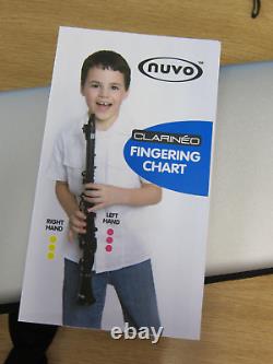 Nuvo Clarineo White & Blue C Clarinet