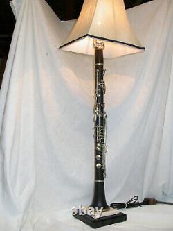 Vintage Wood Martin Fres Albert Clarinet Lamp On Black & White Speckled Corian B
